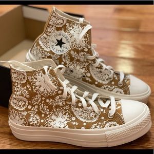 Converse Chuck Taylor 70 Lift Hi brown Florals with blooms sneakers shoes
